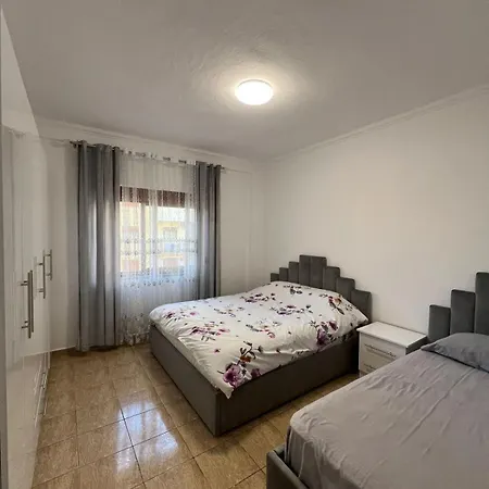 Rama 3 Apartment *